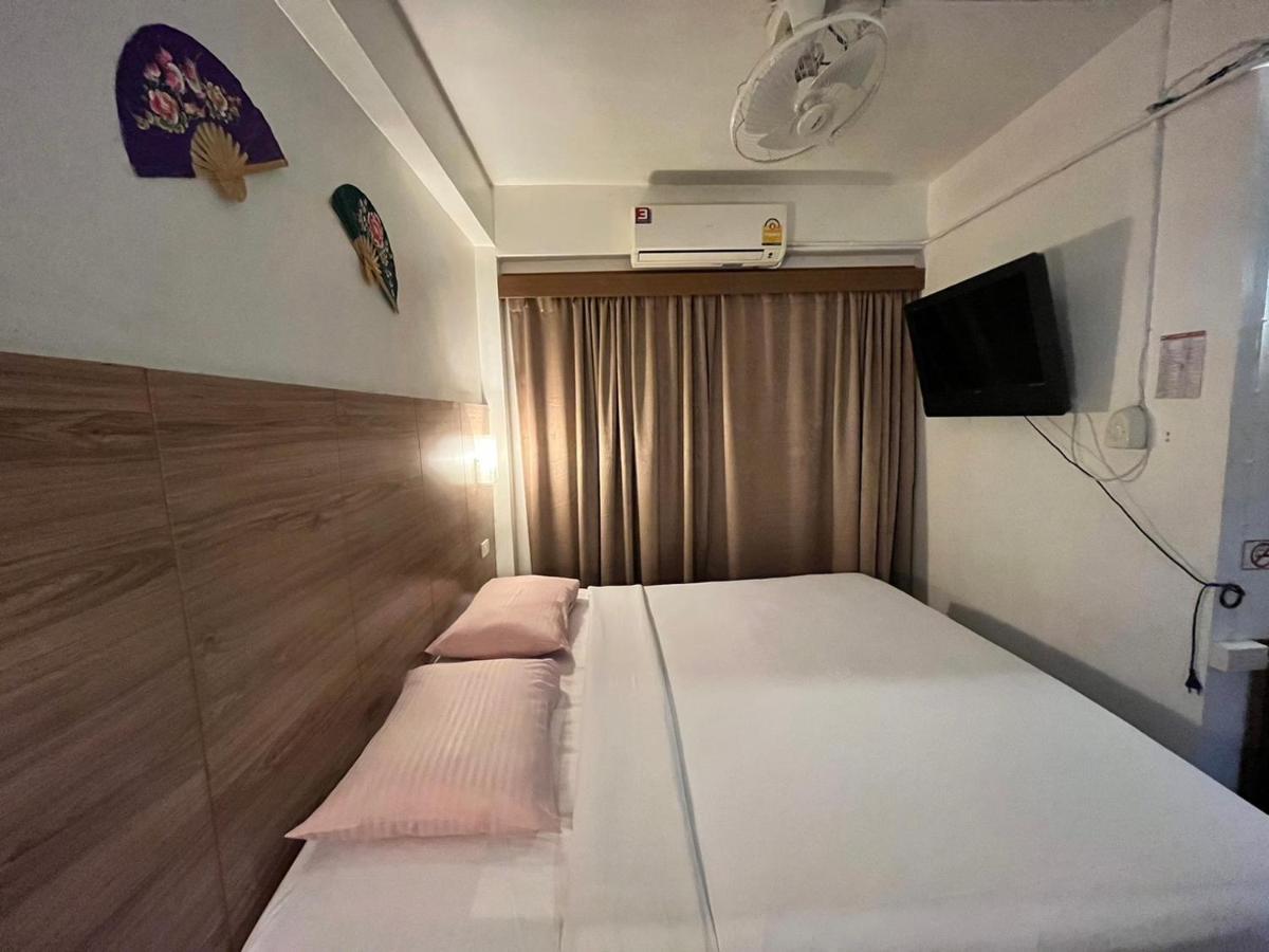 清邁Baan Rachaya公寓 外观 照片